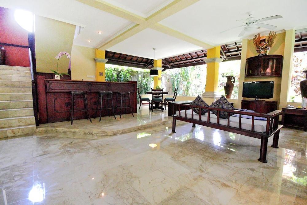 Legian Royal Hotel And Villa Bali מראה חיצוני תמונה