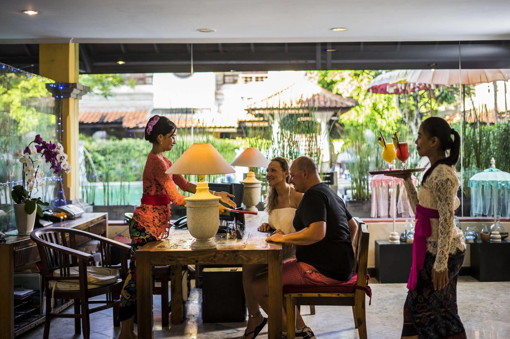 Legian Royal Hotel And Villa Bali מראה חיצוני תמונה